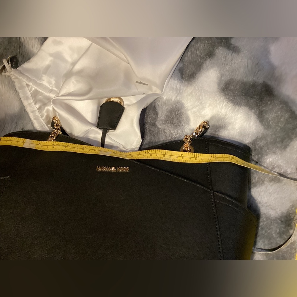 Michael Kors Black Shoulder Bag with Gold Chain - NWOT - Picture 12 of 13